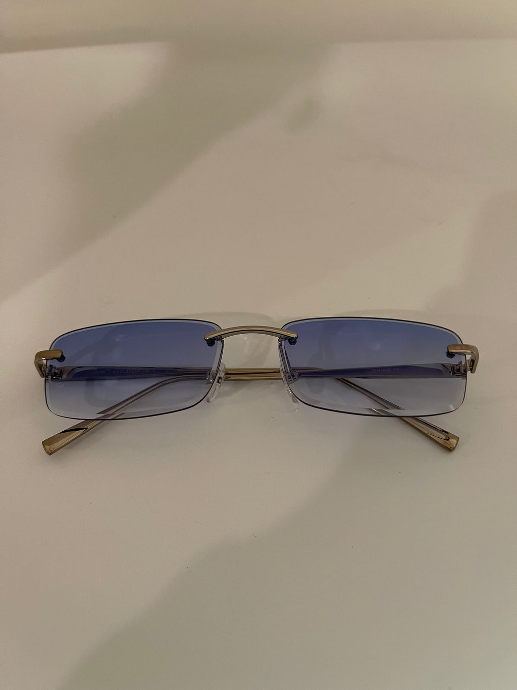 OVAL MULTICOLOR SUNNIES