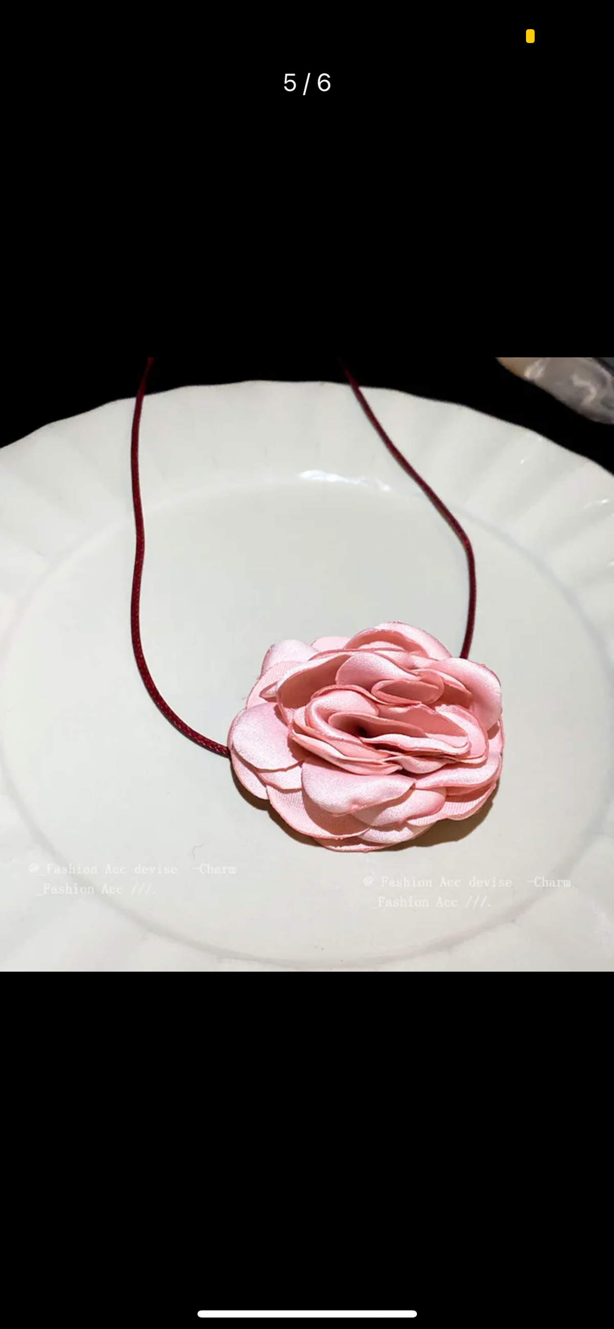 La flor necklace